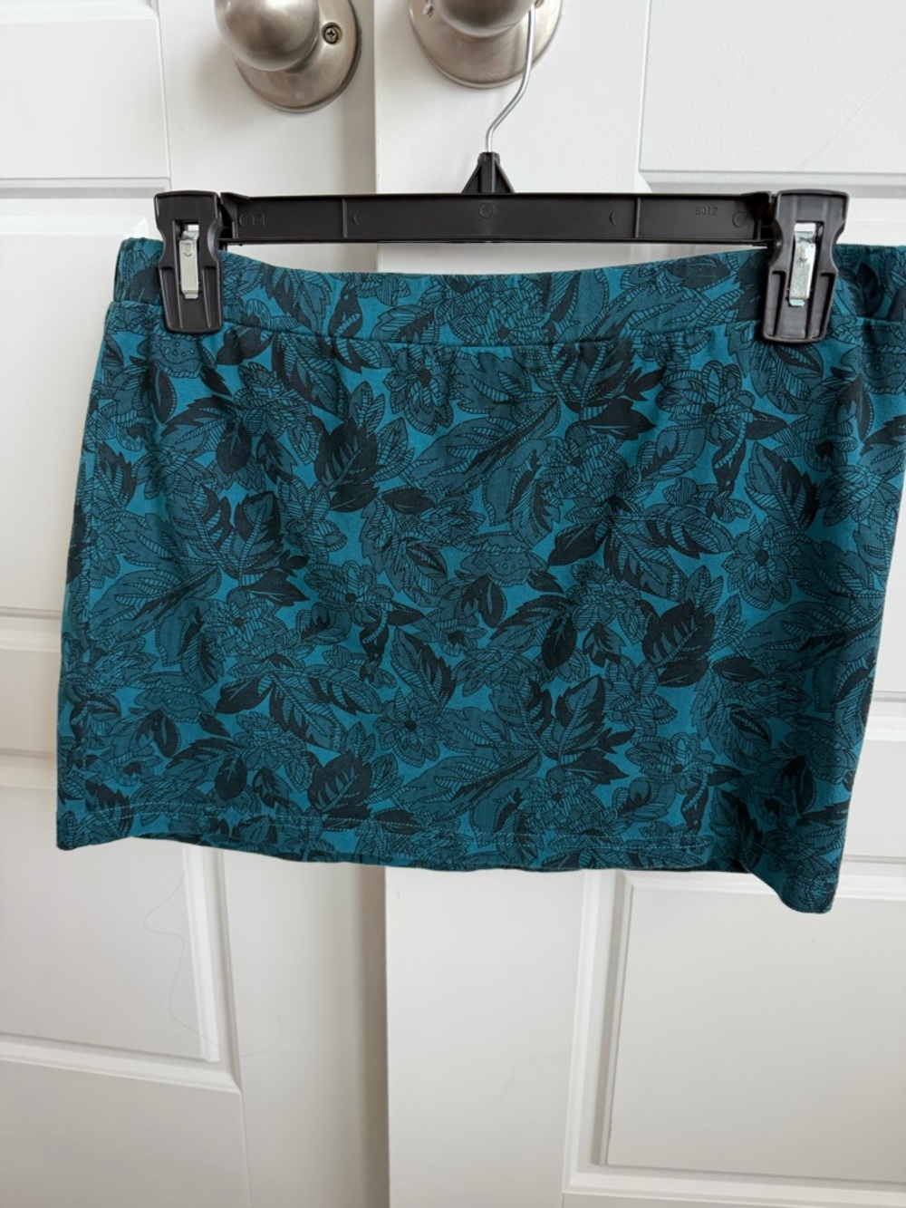 091 - Heritage 1981 Teal Floral Mini Skirt Sz M